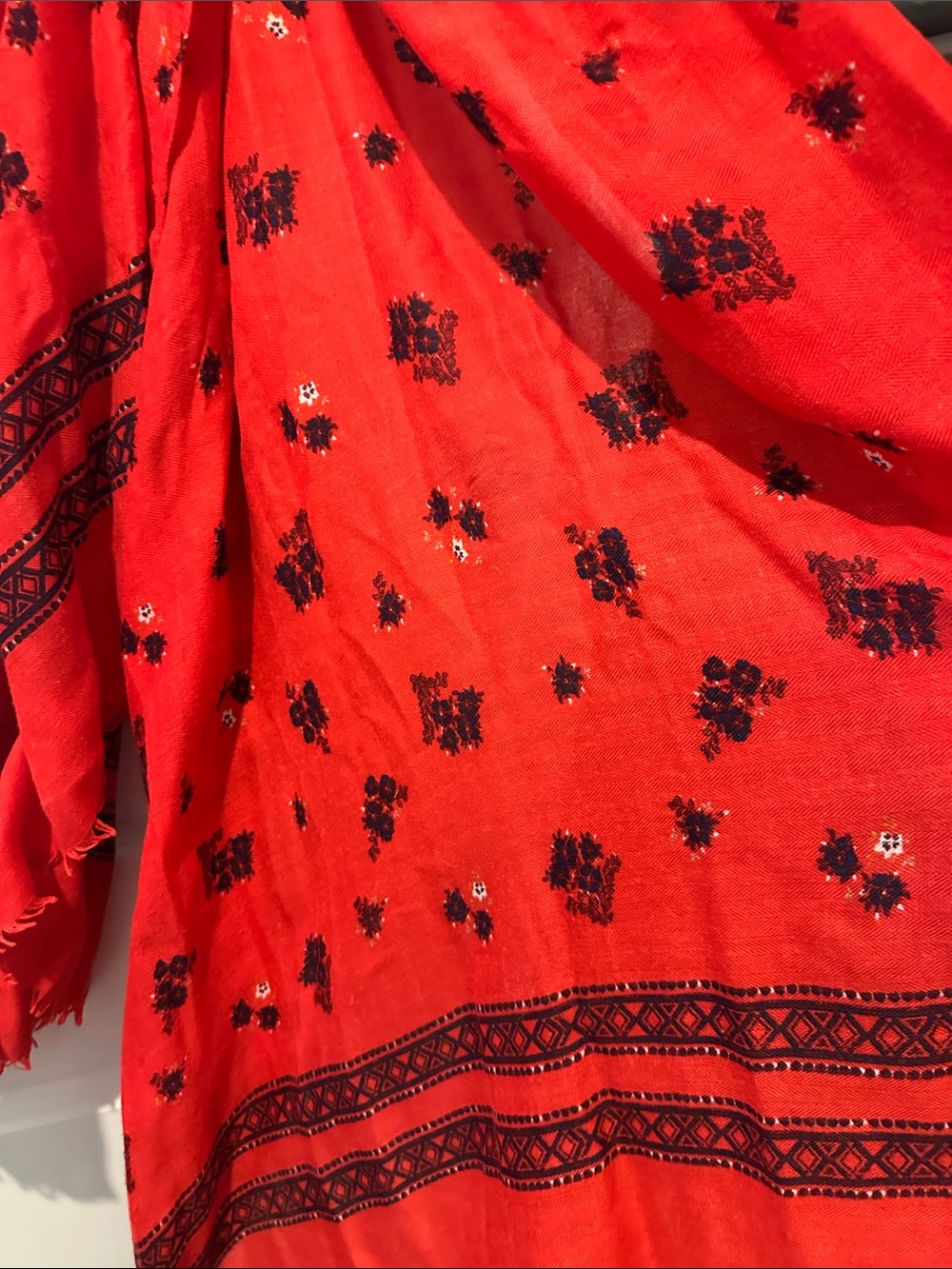 Red Patterned Scarf - Picture 2 of 4